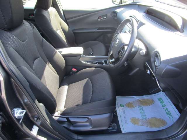 トヨタ プリウス １．８ Ｓ R1年 () 99