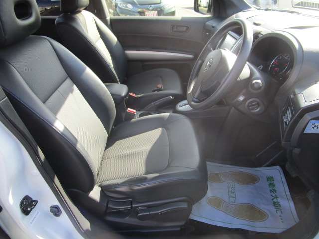日産 エクストレイル ２．０ ２０Ｓ ４ＷＤ H25年 () 99