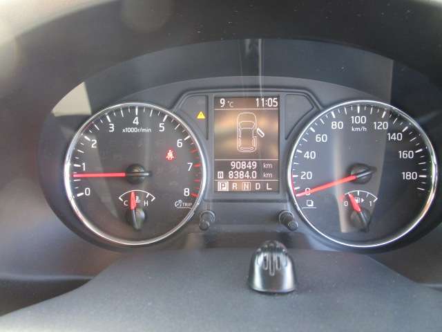 日産 エクストレイル ２．０ ２０Ｓ ４ＷＤ H25年 () 99