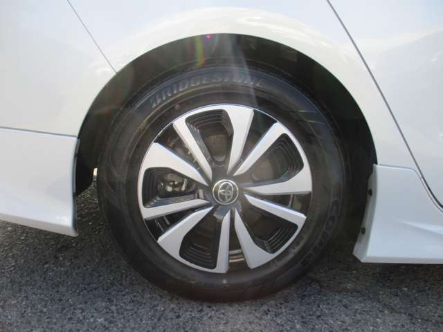トヨタ プリウスＰＨＶ １．８ Ｓ セーフティパッケージ R3年 (中国) 99