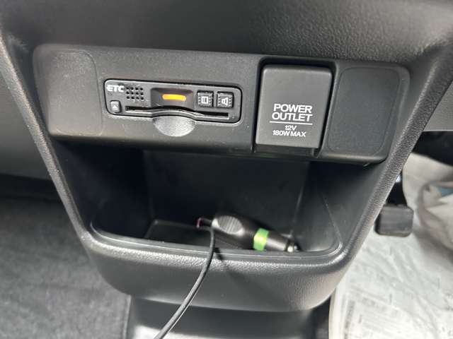 ホンダ Ｎ　ＢＯＸ ６６０ カスタムＧ Ｌパッケージ H29年 () 99