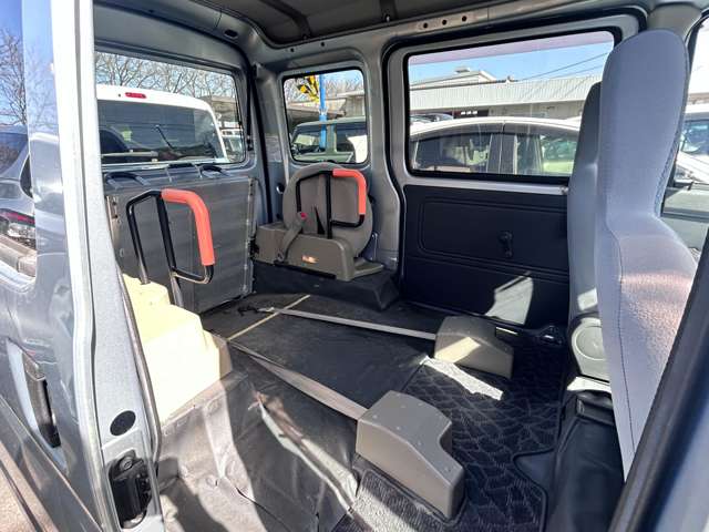 ダイハツ ハイゼットカーゴ ６６０ スローパー リヤシートレス仕様 ４ＷＤ H22年 () 99