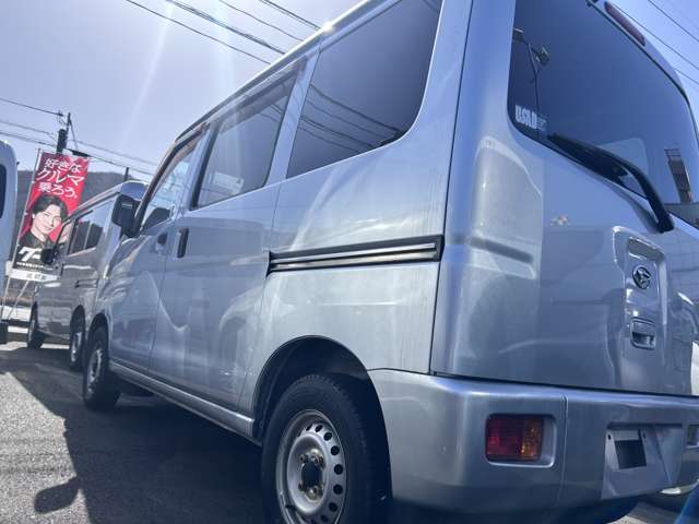 ダイハツ ハイゼットカーゴ ６６０ スローパー リヤシートレス仕様 ４ＷＤ H22年 () 99