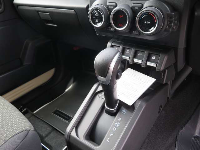スズキ ジムニー　ノマド １．５ ＦＣ ４ＷＤ R8年 (関東) 99
