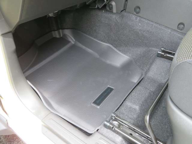 スズキ ジムニー　ノマド １．５ ＦＣ ４ＷＤ R8年 (関東) 99