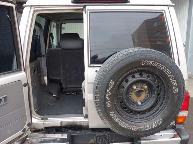 トヨタ ランドクルーザーバン ４．２ ＬＸ ディーゼル ４ＷＤ H15年 (北海道) 99