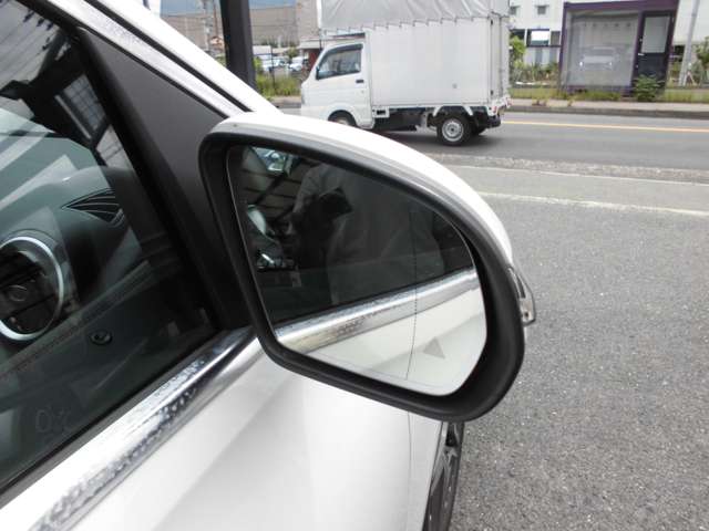 メルセデスベンツ Ｂクラス Ｂ１８０ ＡＭＧライン R1年 (近畿) 99