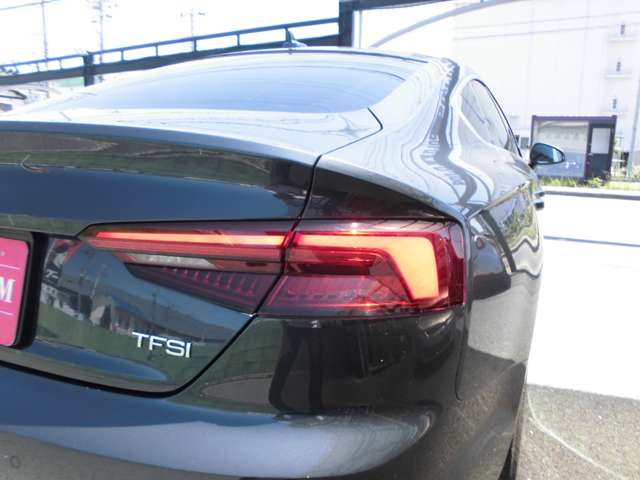 アウディ Ａ５　スポーツバック ２．０　ＴＦＳＩ H30年 (近畿) 99