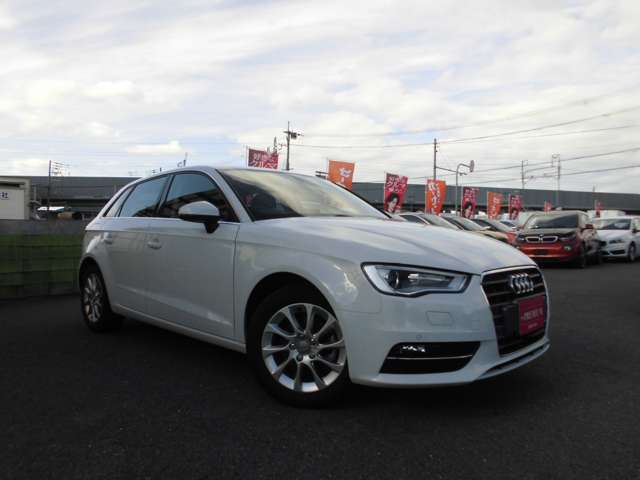 アウディ Ａ３　スポーツバック １．４　ＴＦＳＩ H28年 (近畿) 99
