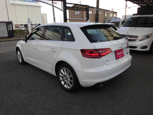 アウディ Ａ３　スポーツバック １．４　ＴＦＳＩ H28年 (近畿) 99