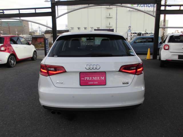 アウディ Ａ３　スポーツバック １．４　ＴＦＳＩ H28年 (近畿) 99