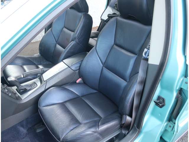 ボルボ Ｖ７０ Ｒ ４ＷＤ H16年 (関東) 99