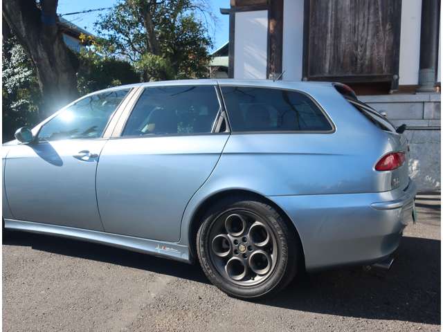 アルファロメオ アルファスポーツワゴン ２．５ Ｖ６ ２４Ｖ Ｑシステム H14年 (関東) 99