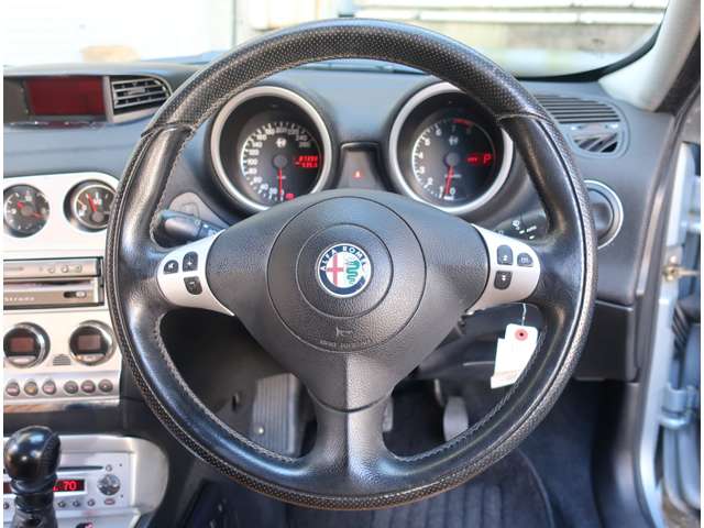 アルファロメオ アルファスポーツワゴン ２．５ Ｖ６ ２４Ｖ Ｑシステム H14年 (関東) 99