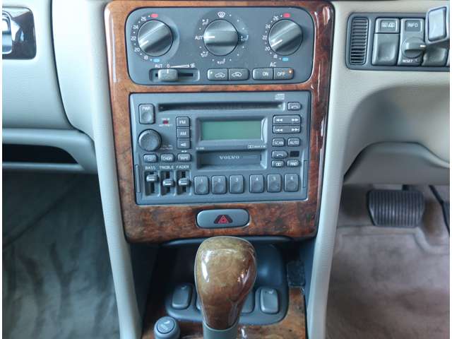 ボルボ Ｖ７０ ２．５Ｔ H10年 (関東) 99
