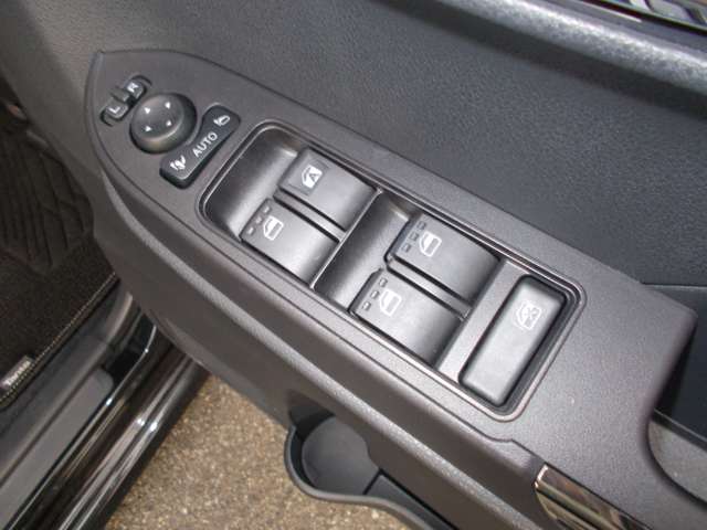 ダイハツ タント ６６０ カスタム ＲＳ R7年 (近畿) 99