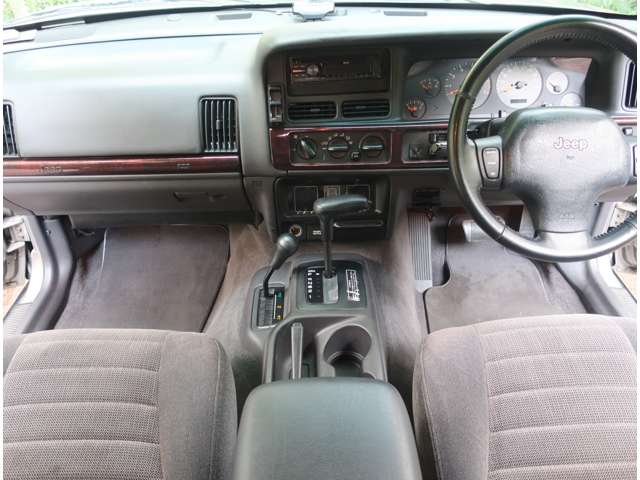 ジープ グランドチェロキー ＴＳＩ ４ＷＤ H10年 (関東) 99