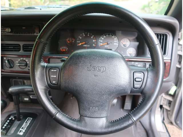 ジープ グランドチェロキー ＴＳＩ ４ＷＤ H10年 (関東) 99