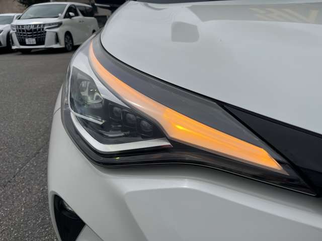 トヨタ Ｃ−ＨＲ ハイブリッド １．８ Ｇ R1年 (東海) 99