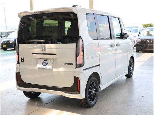 ホンダ Ｎ　ＢＯＸ カスタム ６６０ ブラック スタイル R8年 (東海) 99