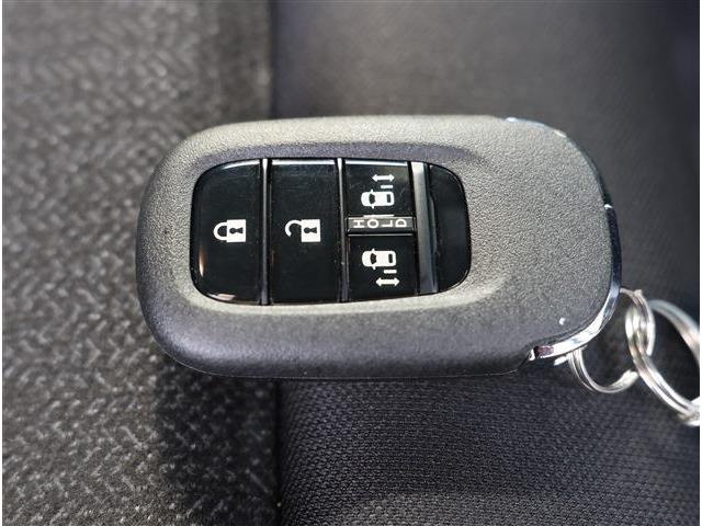 ホンダ Ｎ　ＢＯＸ カスタム ６６０ ブラック スタイル R8年 (東海) 99