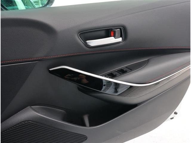 トヨタ カローラスポーツ　ハイブリッド １．８ ハイブリッド Ｇ Ｚ R5年 (東海) 99
