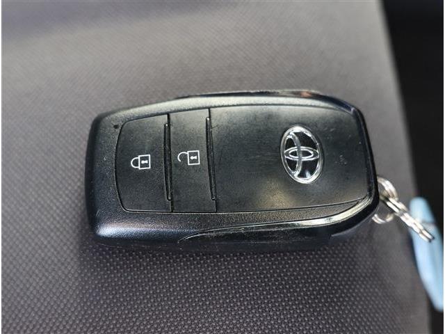 トヨタ ヤリス １．０ Ｘ R5年 (東海) 99