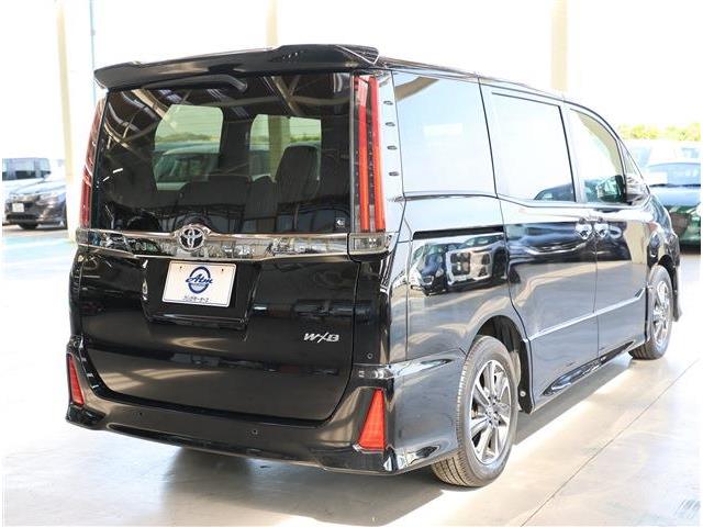トヨタ ノア ２．０ ＳＩ ＷＸＢＩＩＩ R3年 (東海) 99