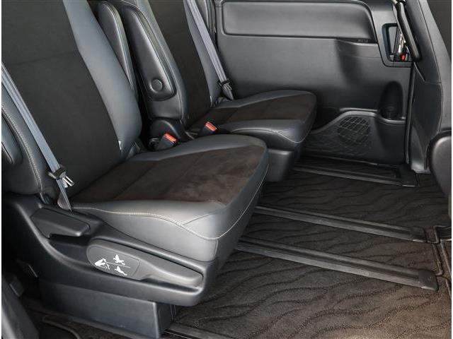 トヨタ ノア ２．０ ＳＩ ＷＸＢＩＩＩ R3年 (東海) 99