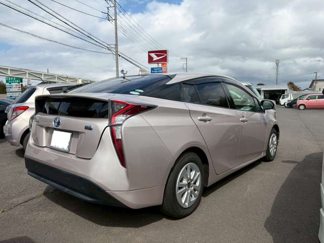 トヨタ プリウス １．８ Ｓ H28年 (関東) 99