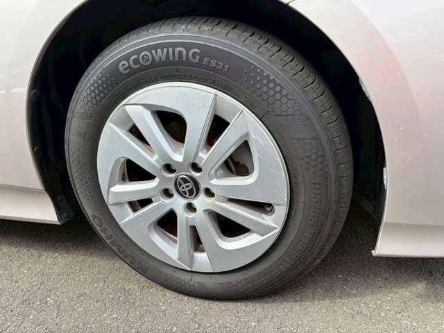 トヨタ プリウス １．８ Ｓ H28年 (関東) 99