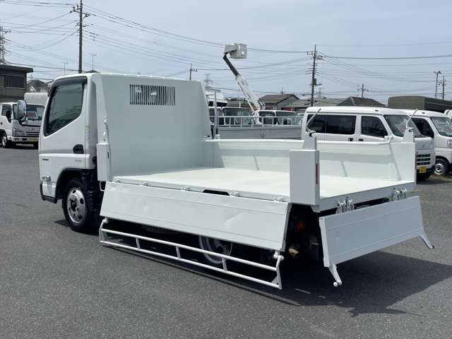 三菱フソウ キャンター ３．０ 強化ダンプ 全低床 ディーゼルターボ R3年 (関東) 99