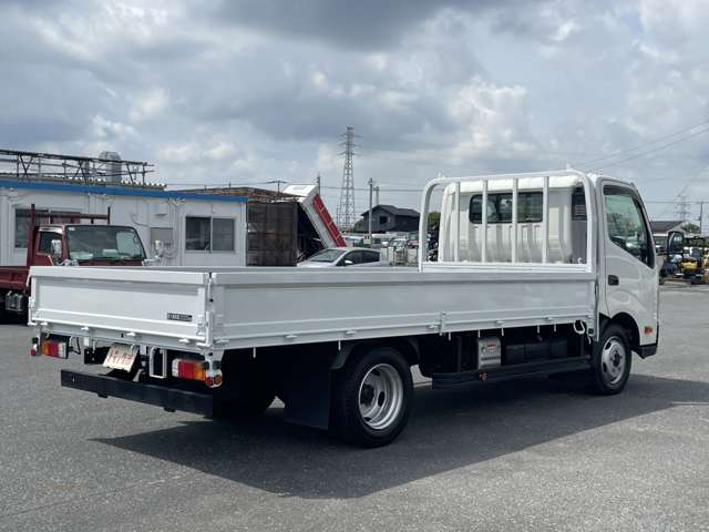 日野自動車 デュトロ ４．０ ワイド ロング 全低床 ディーゼルターボ R2年 (関東) 99