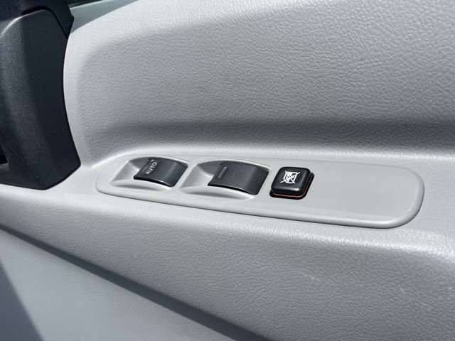 日野自動車 デュトロ ４．０ ワイド ロング 全低床 ディーゼルターボ R2年 (関東) 99