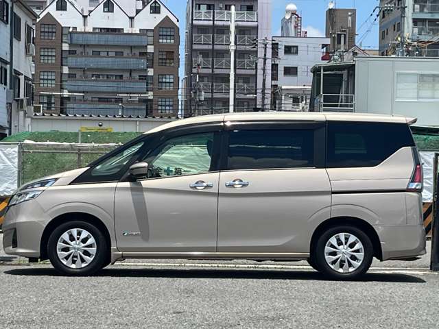 日産 セレナ ２．０ Ｘ H29年 (近畿) 99