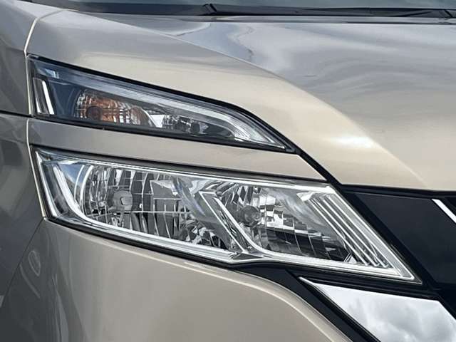 日産 セレナ ２．０ Ｘ H29年 (近畿) 99