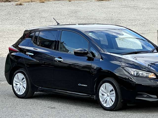 日産 リーフ Ｘ H29年 (近畿) 99