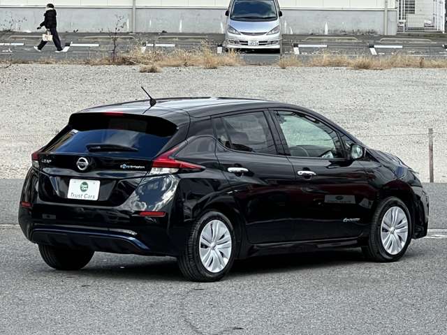 日産 リーフ Ｘ H29年 (近畿) 99