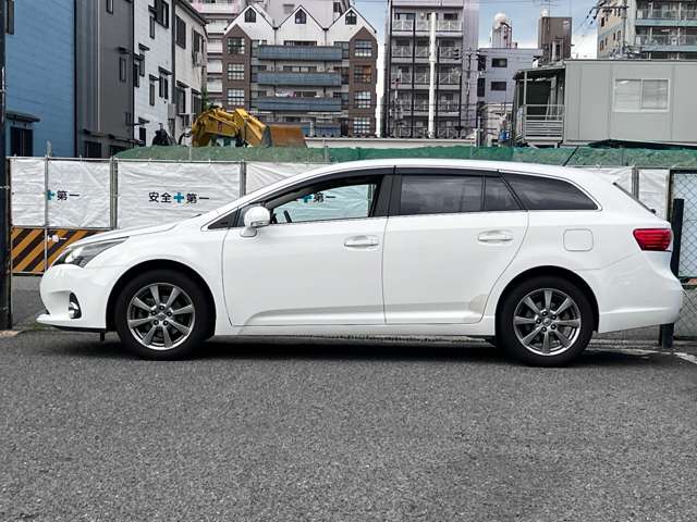 トヨタ アベンシスワゴン ２．０ ＬＩ H25年 (近畿) 99