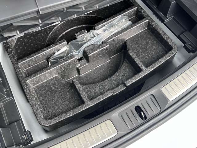 トヨタ アベンシスワゴン ２．０ ＬＩ H25年 (近畿) 99