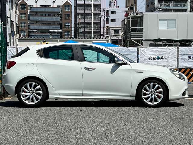 アルファロメオ ジュリエッタ コンペティツォーネ H24年 (近畿) 99