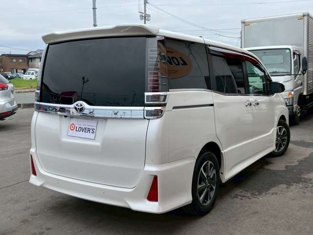 トヨタ ヴォクシー ２．０ ＺＳ 煌ＩＩ R1年 (九州・沖縄) 99