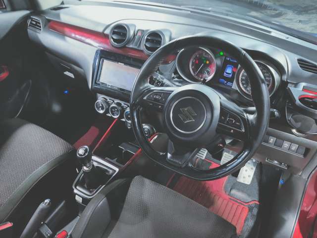 スズキ スイフト スポーツ １．４ セーフティパッケージ装着車 H30年 (近畿) 99