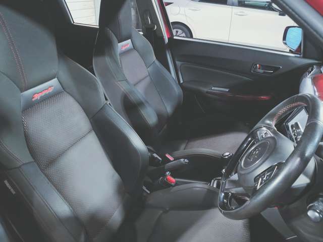 スズキ スイフト スポーツ １．４ セーフティパッケージ装着車 H30年 (近畿) 99