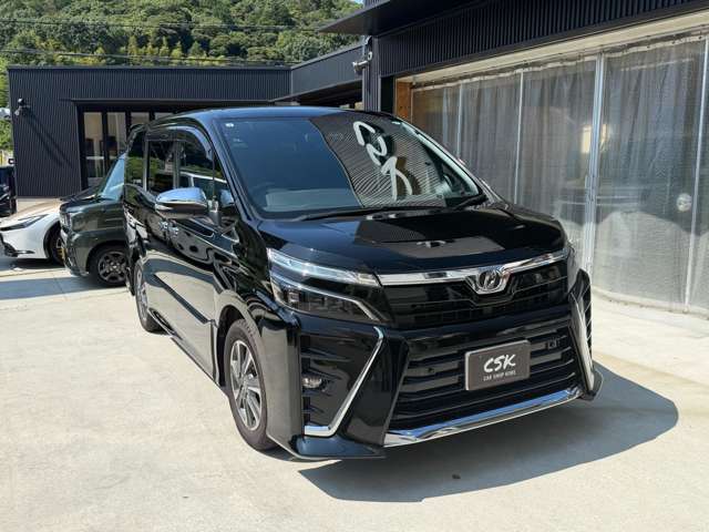 トヨタ ヴォクシー ２．０ ＺＳ 煌ＩＩ R1年 (近畿) 99