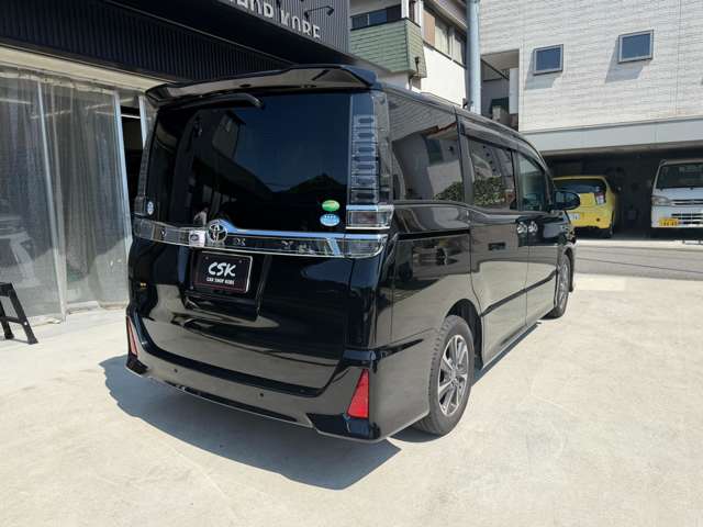 トヨタ ヴォクシー ２．０ ＺＳ 煌ＩＩ R1年 (近畿) 99