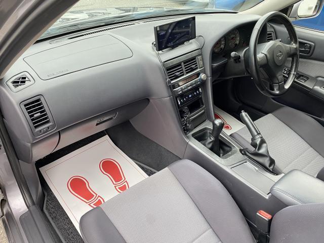 日産 スカイライン ２．５ ２５ＧＴ－Ｖ H12年 (近畿) 99