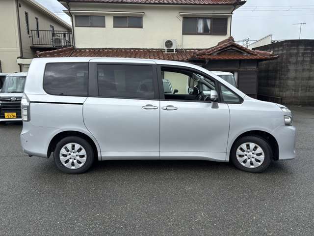 トヨタ ヴォクシー ２．０ Ｘ Ｌエディション H23年 (近畿) 99
