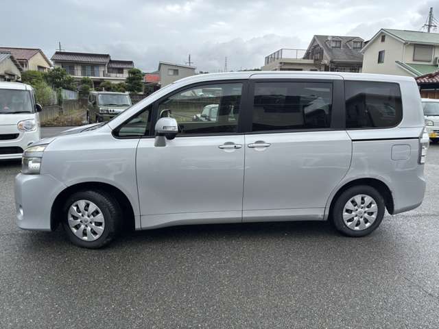 トヨタ ヴォクシー ２．０ Ｘ Ｌエディション H23年 (近畿) 99
