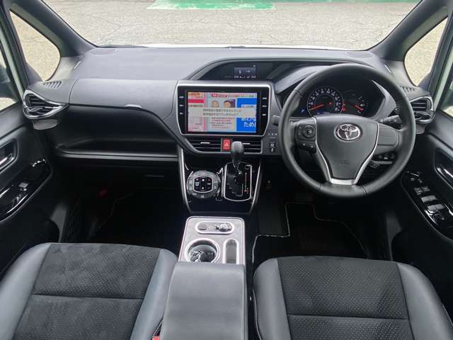 トヨタ ヴォクシー ２．０ ＺＳ 煌ＩＩＩ R3年 (近畿) 99